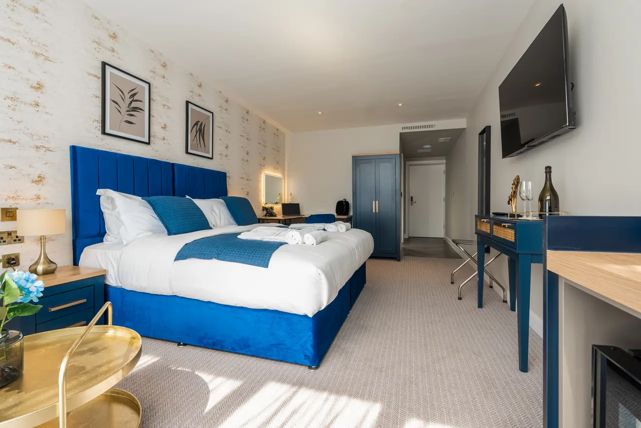 abovehotels Gallery6 image